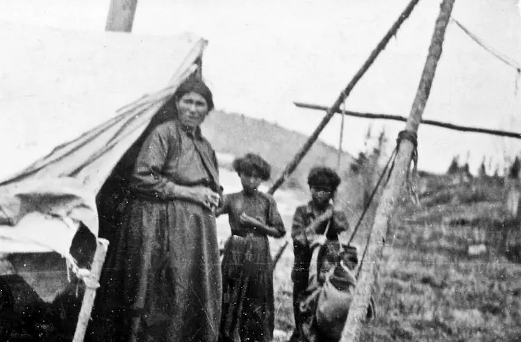 Cree Indians at Pelican Lake.
