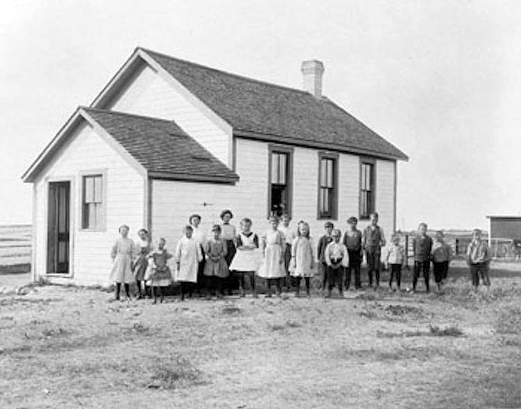 Coldridge School District No. 242 near Oxbow, about 1905.